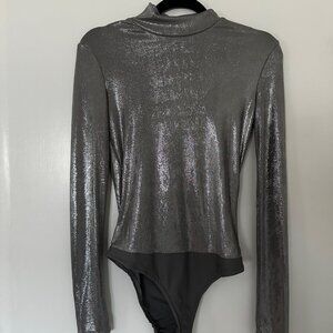 Grey Lab Metallic Long-Sleeve Bodysuit SIlver (small)